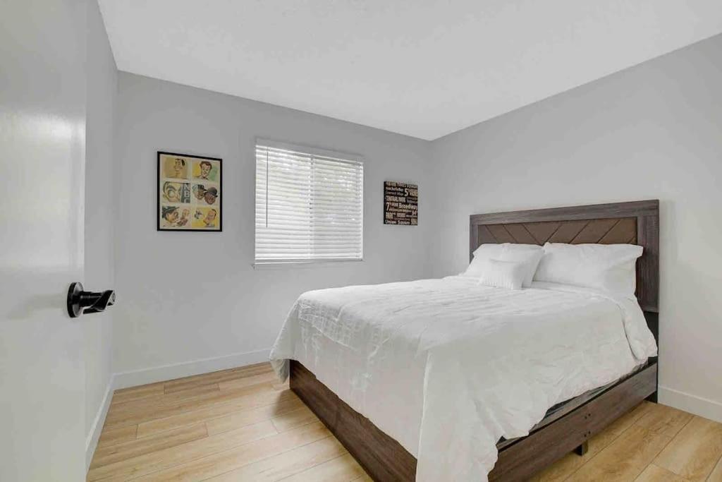 Resort Style 4 Bedroom House With Pool Minutes From Strip Las Vegas Exterior foto